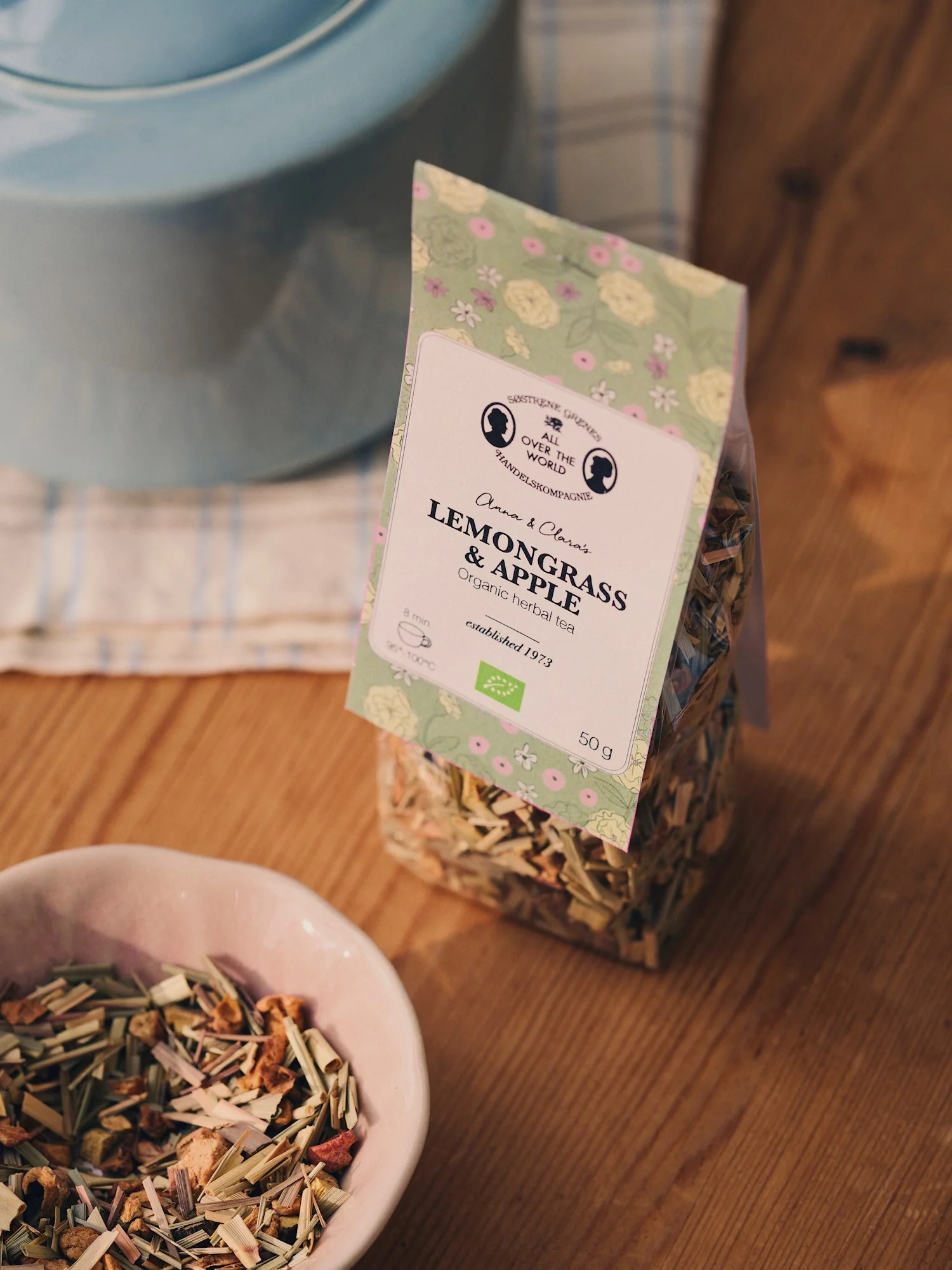 Organic Sweet Lemongrass & Apple tea - Image 2