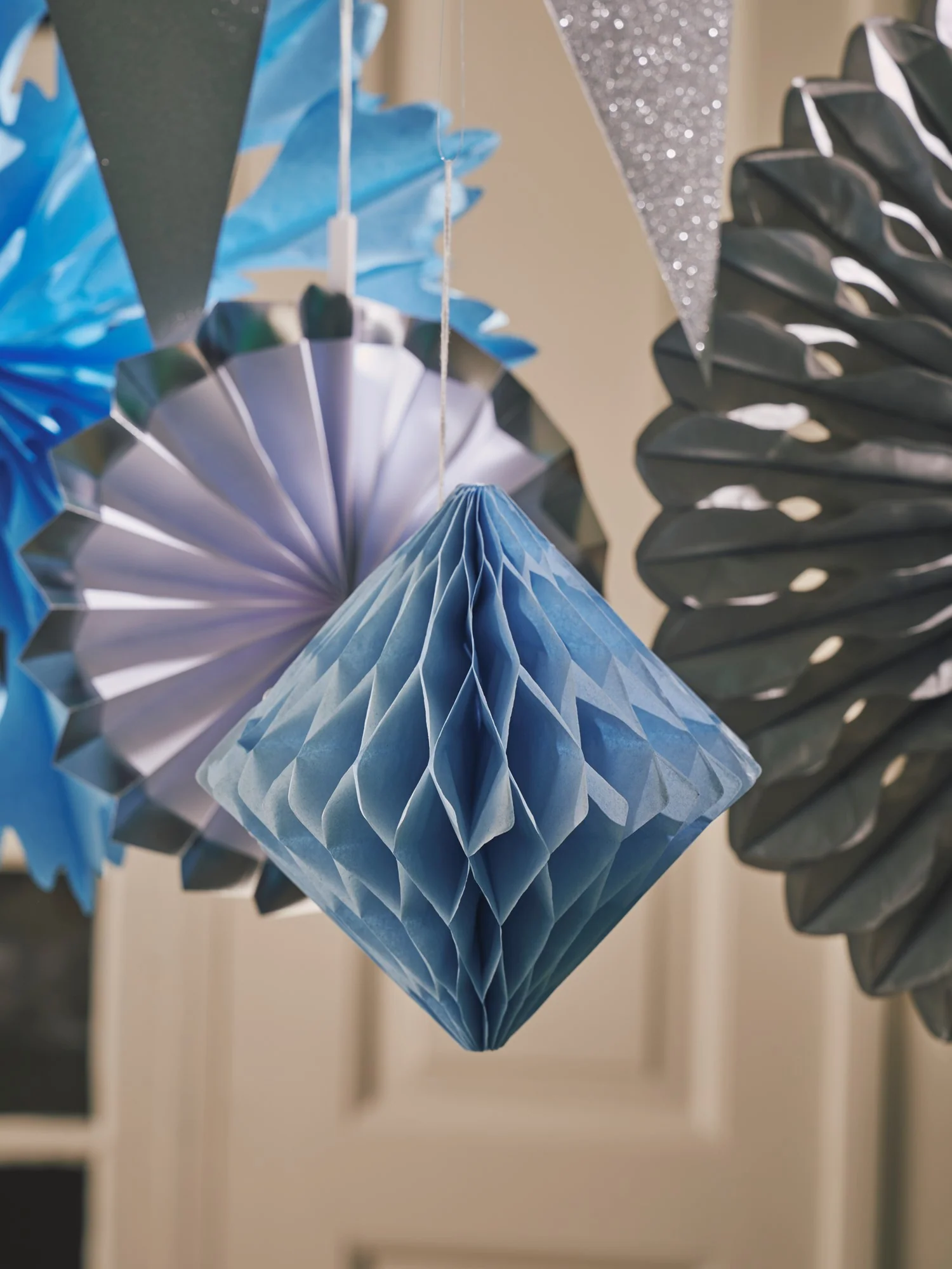 Honeycomb pompom - Image 2