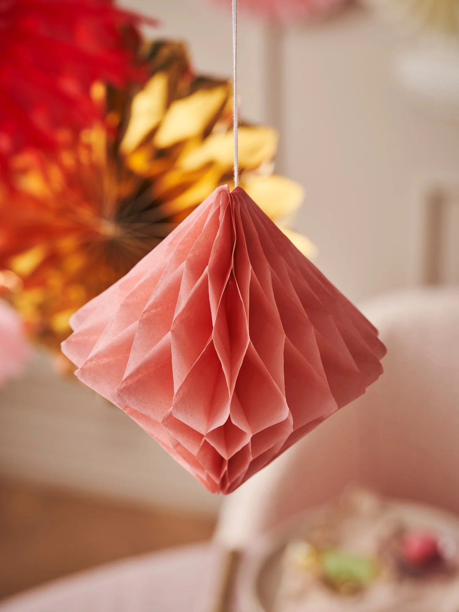 Honeycomb pompom - Image 7