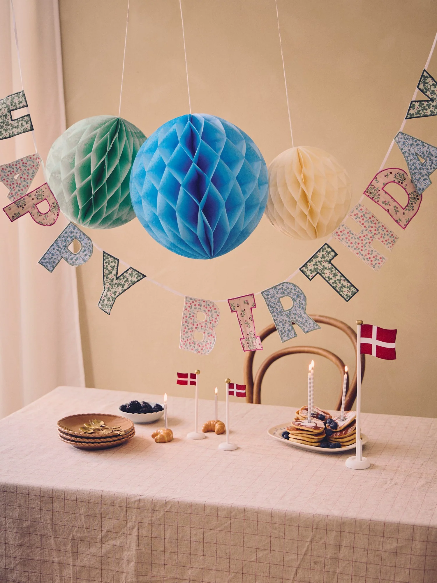 Afmælisfánalengja - Image 2