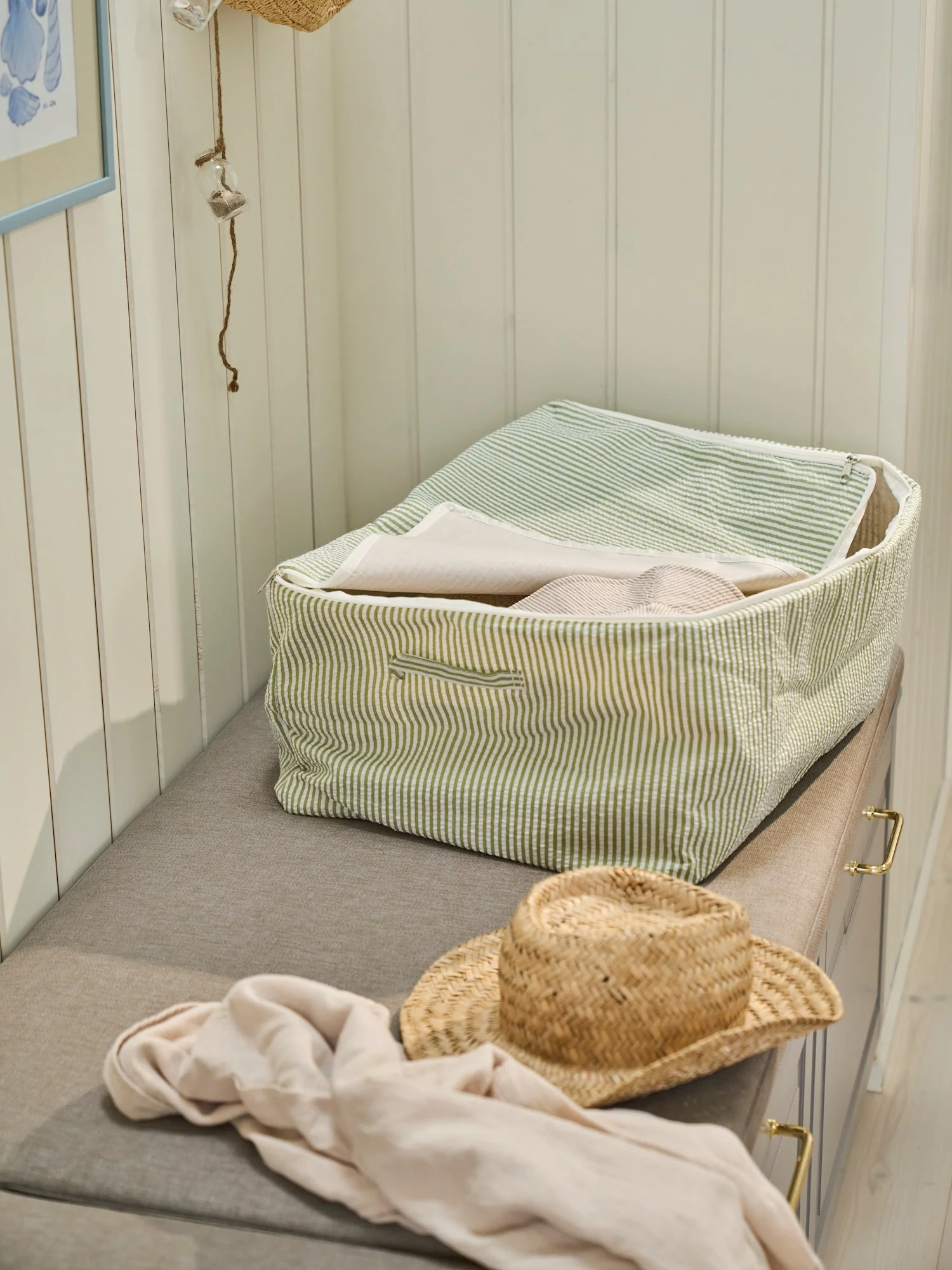 Storage bag with zipper - Image 2