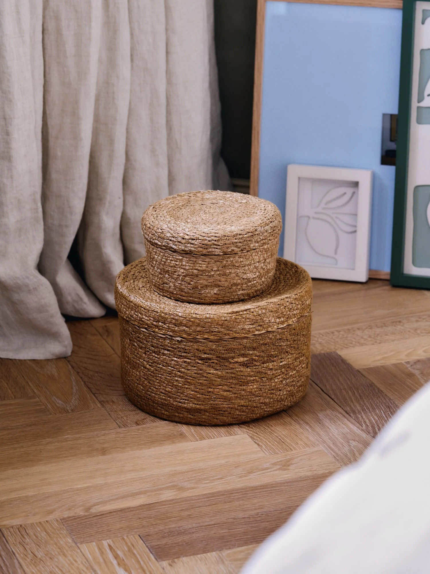 Fléttuð karfa með loki - Image 3