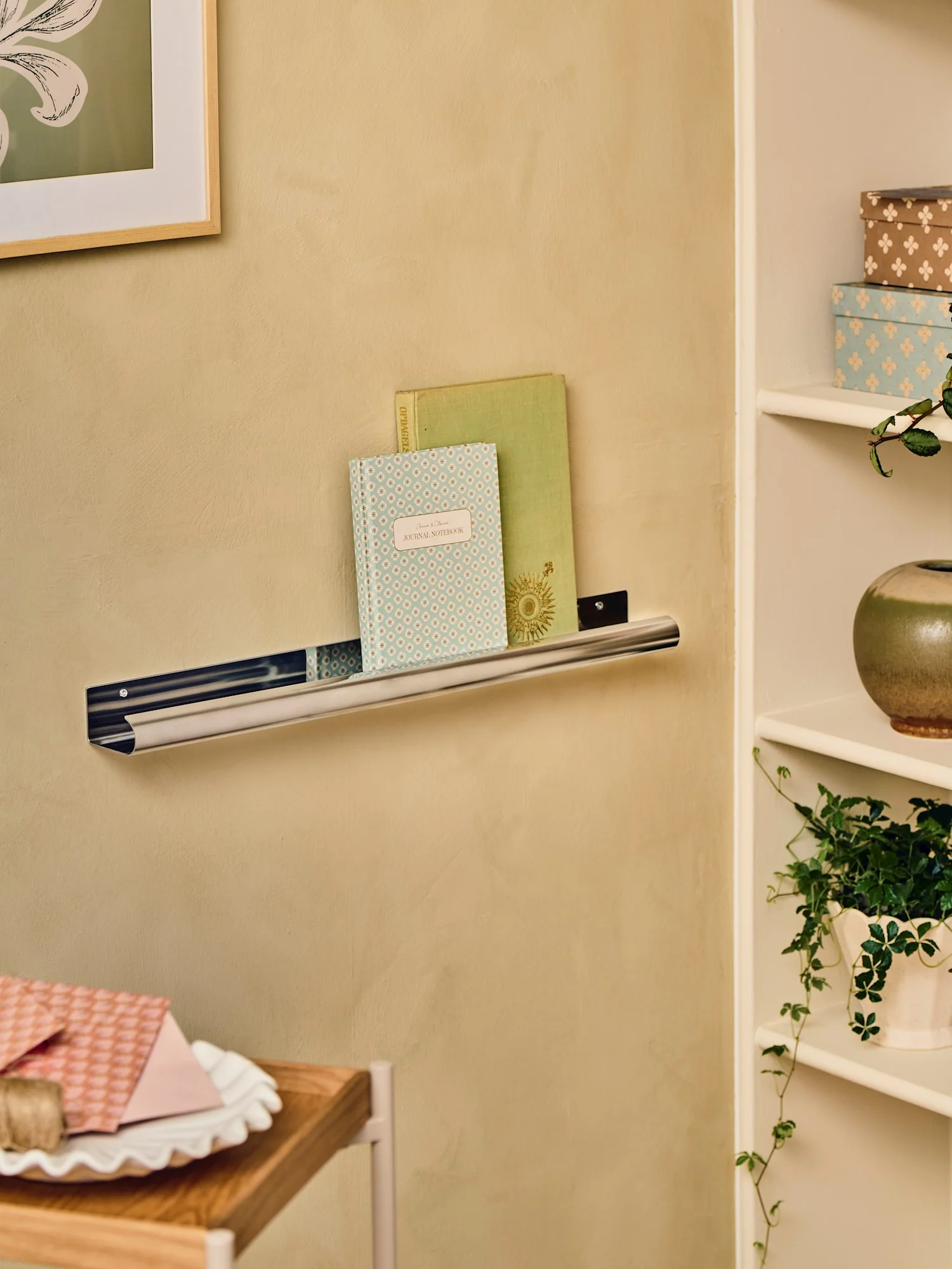 Gallery shelf - Image 2