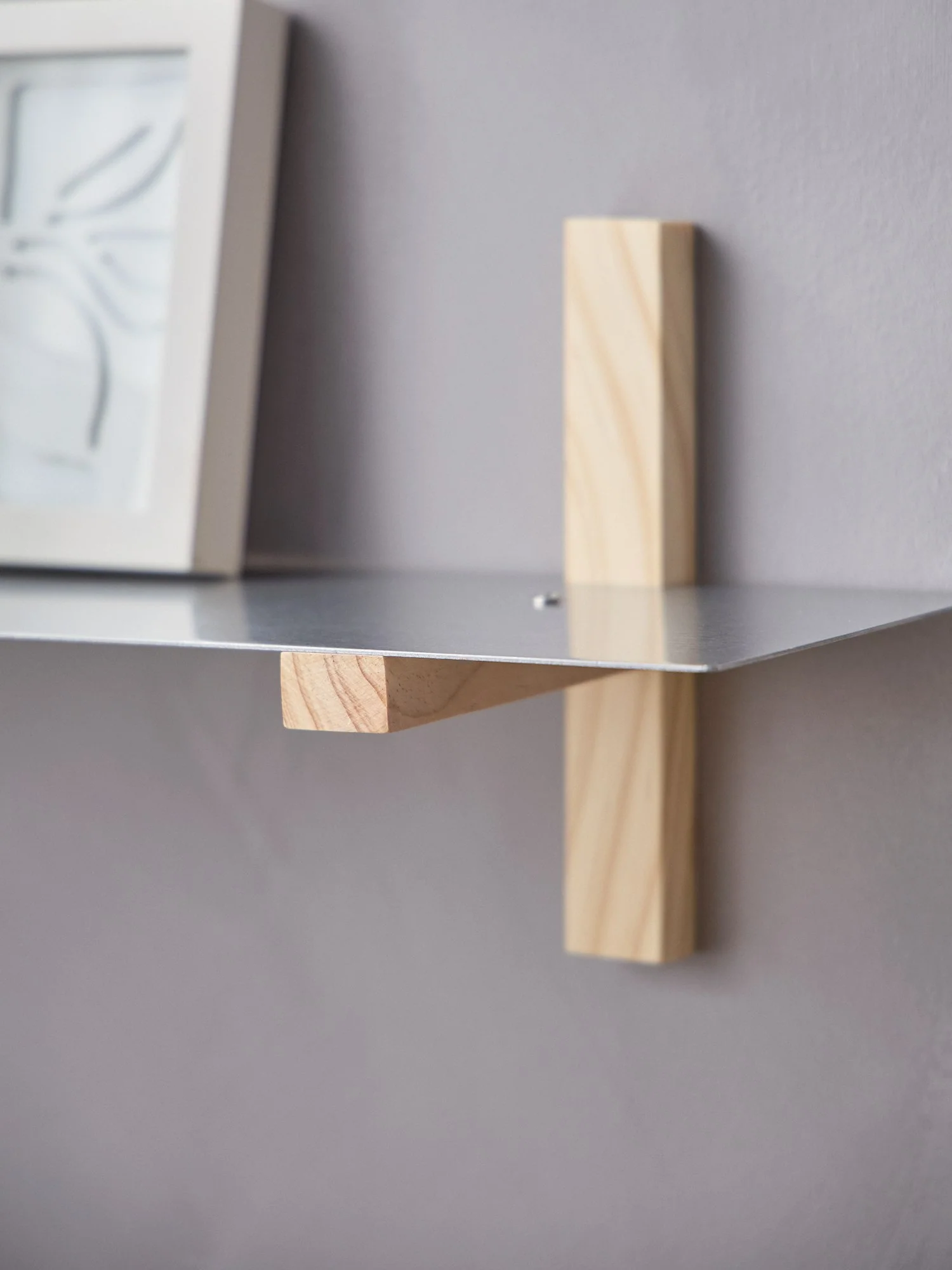 Pine and steel wall shelf - Image 6