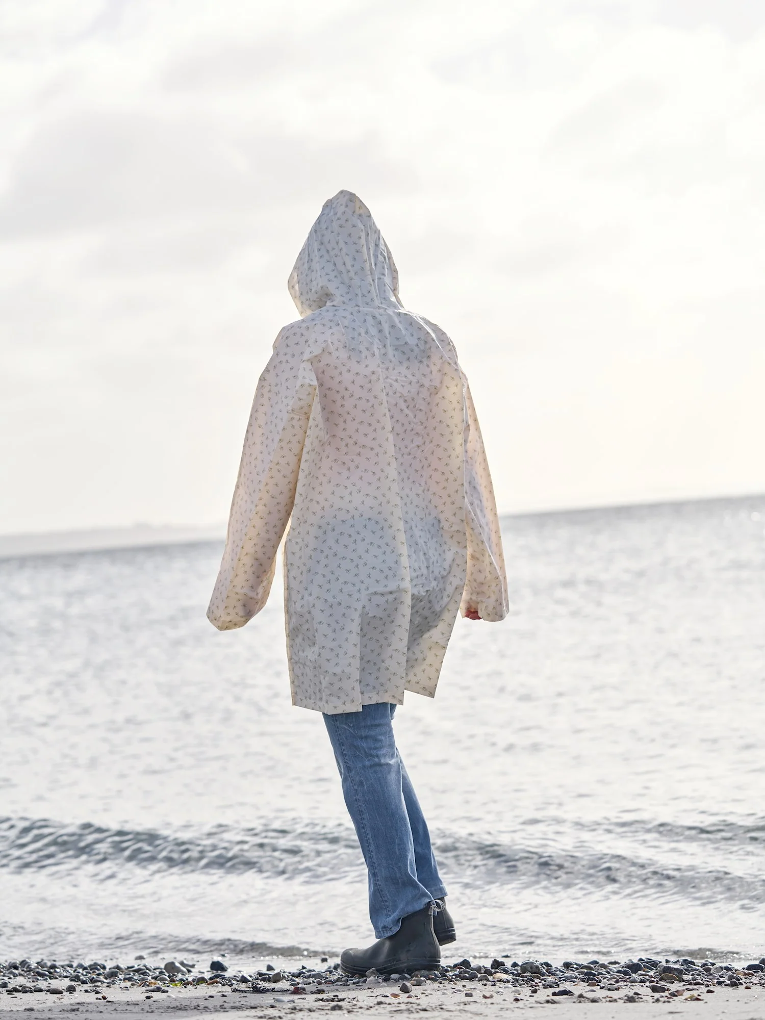 Reusable rain poncho for adults - Image 6